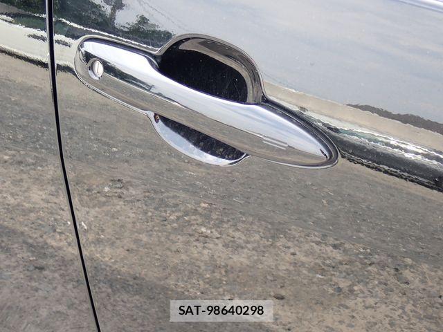 Toyota YARIS 2023-03 8747123-10