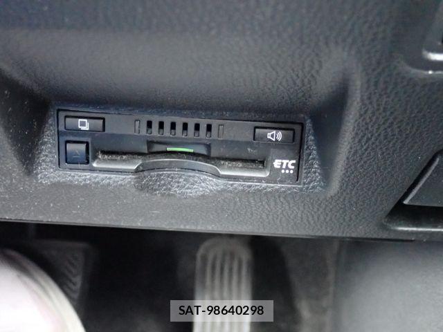Toyota YARIS 2023-03 8747123-17