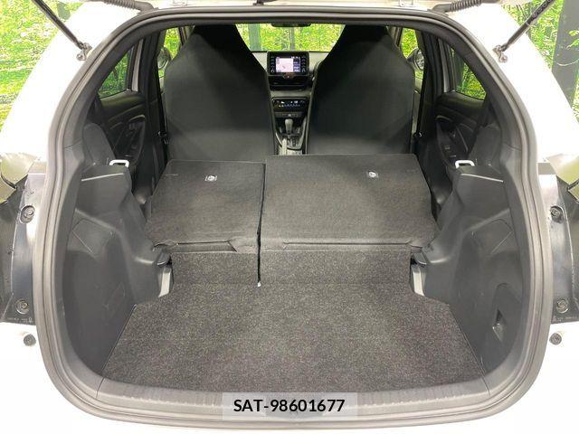 Toyota YARIS 2021-01 8747131-9