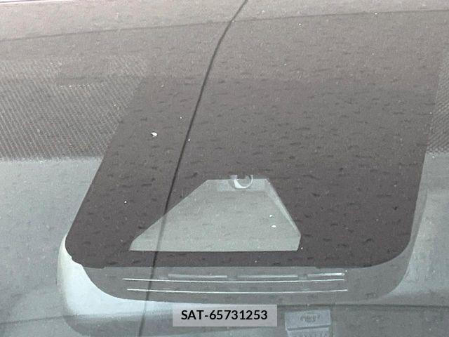 Toyota YARIS 2023-07 8747127-4