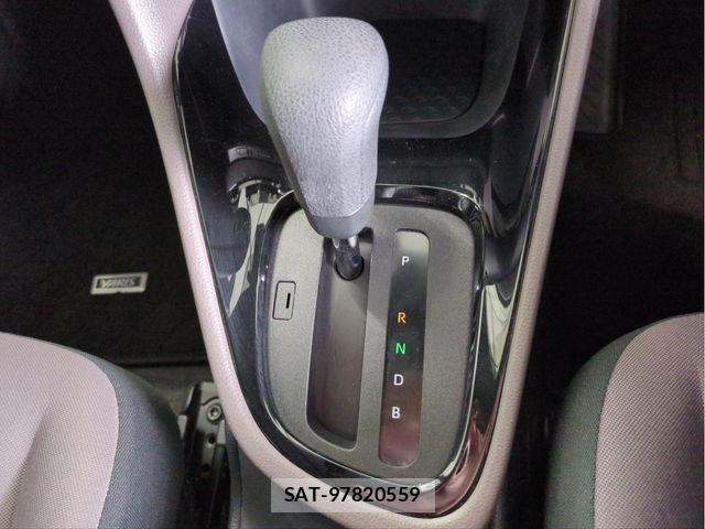 Toyota YARIS 2020-05 8747133-12