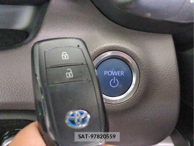 Toyota YARIS 2020-05 8747133-13