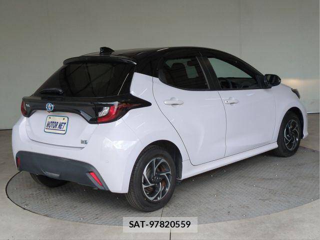 Toyota YARIS 2020-05 8747133-1