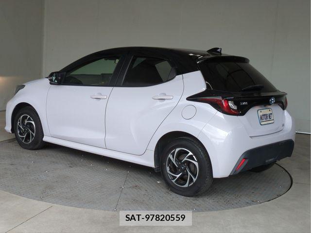 Toyota YARIS 2020-05 8747133-19