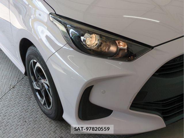 Toyota YARIS 2020-05 8747133-21