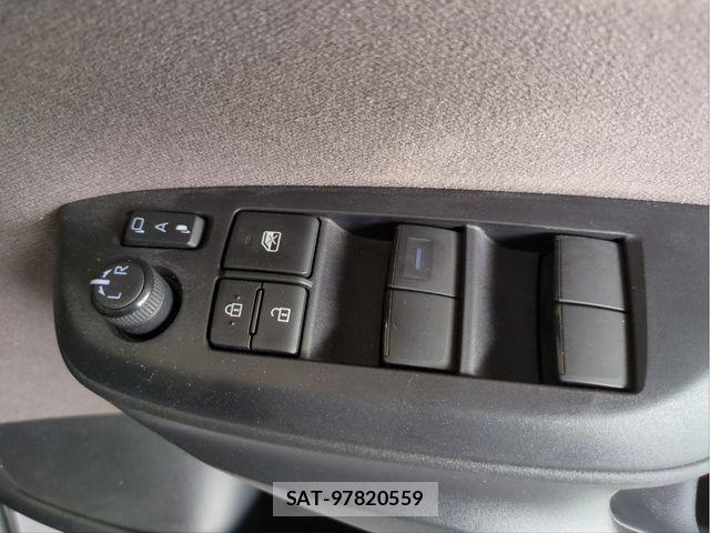 Toyota YARIS 2020-05 8747133-29