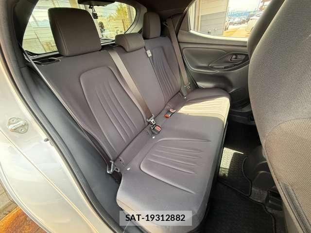 Toyota YARIS 2021-02 8832709-27