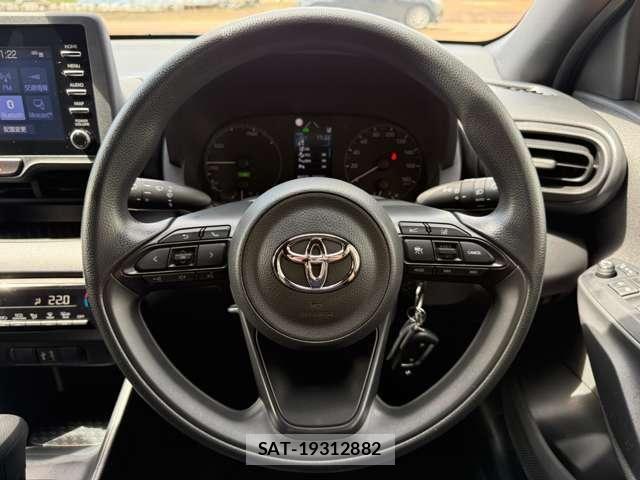 Toyota YARIS 2021-02 8832709-8