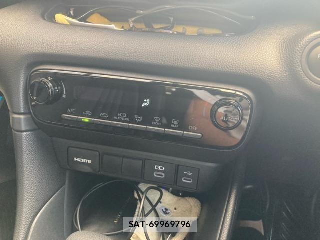 Toyota YARIS 2024-07 8832706-11
