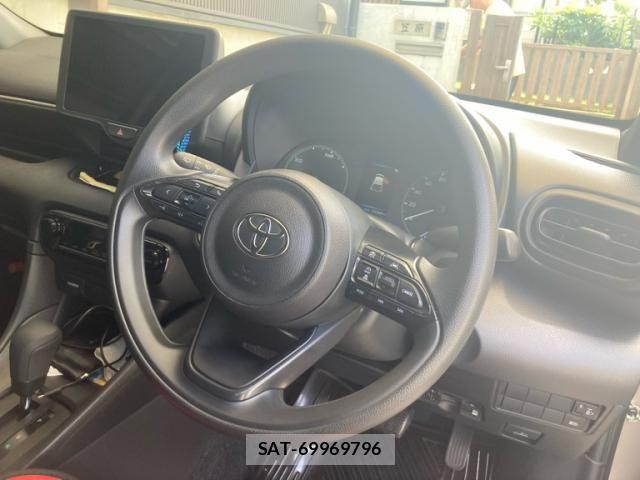 Toyota YARIS 2024-07 8832706-6