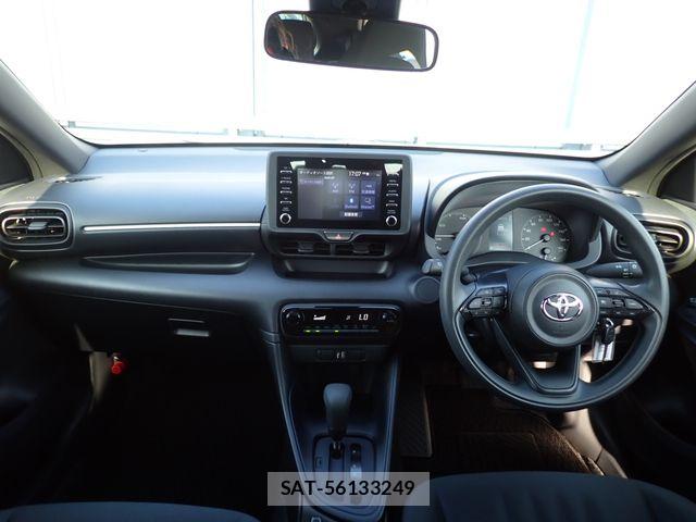 Toyota YARIS 2021-07 8832710-1