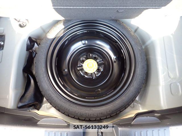 Toyota YARIS 2021-07 8832710-20