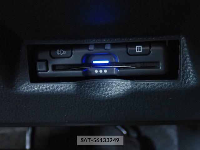 Toyota YARIS 2021-07 8832710-5