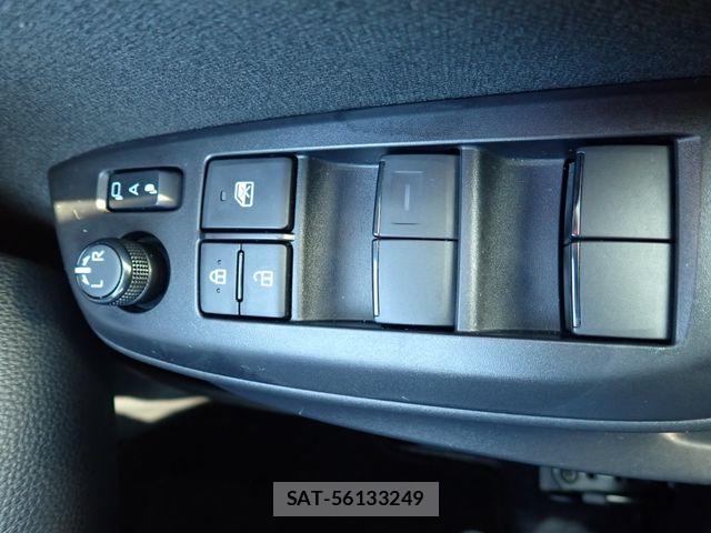 Toyota YARIS 2021-07 8832710-6