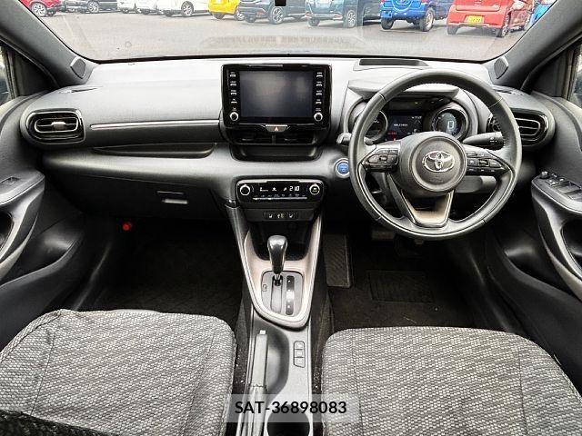 Toyota YARIS 2021-01 8832708-1