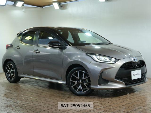 Toyota YARIS 2020-05 8851221-0
