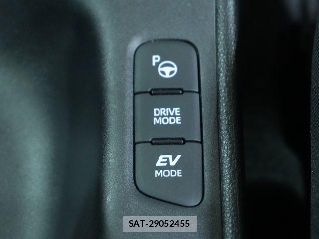 Toyota YARIS 2020-05 8851221-12