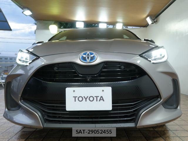 Toyota YARIS 2020-05 8851221-19