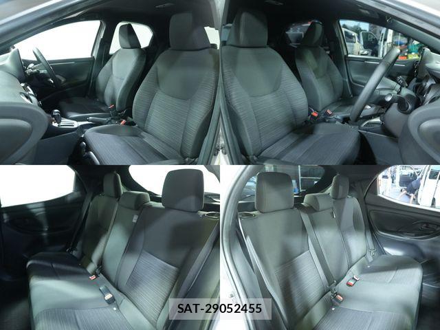 Toyota YARIS 2020-05 8851221-4