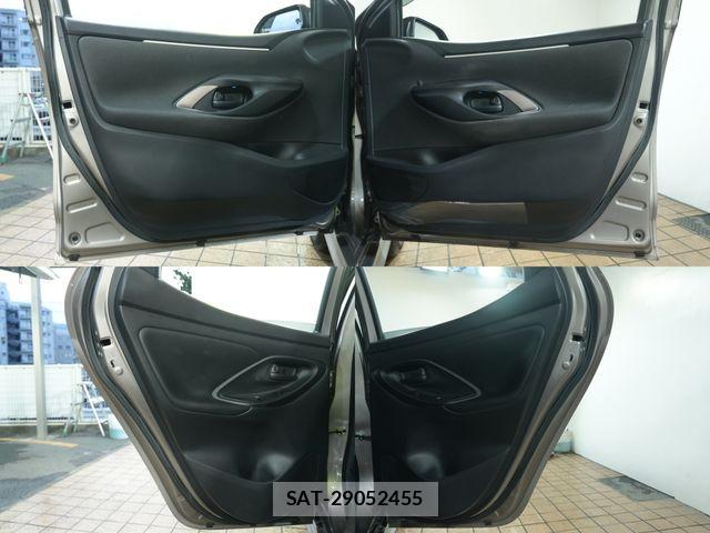 Toyota YARIS 2020-05 8851221-5