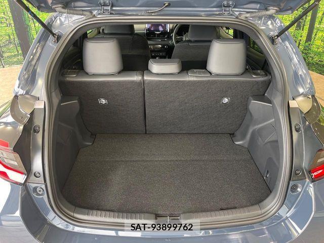Toyota YARIS 2024-12 8851222-9