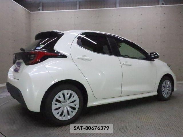 Toyota YARIS 2021-01 8883170-1
