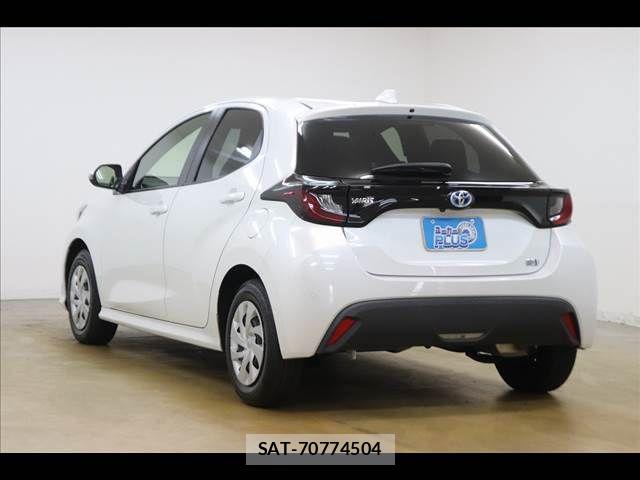 Toyota YARIS 2023-08 8883169-19