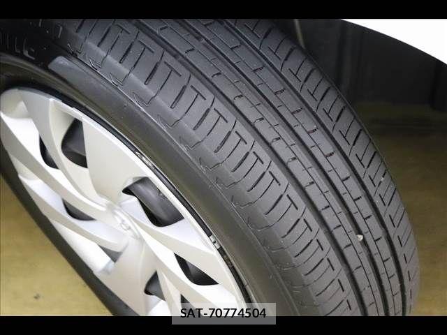 Toyota YARIS 2023-08 8883169-23