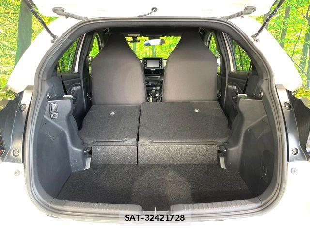 Toyota YARIS 2021-08 8883171-9