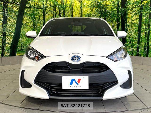 Toyota YARIS 2021-08 8883171-13