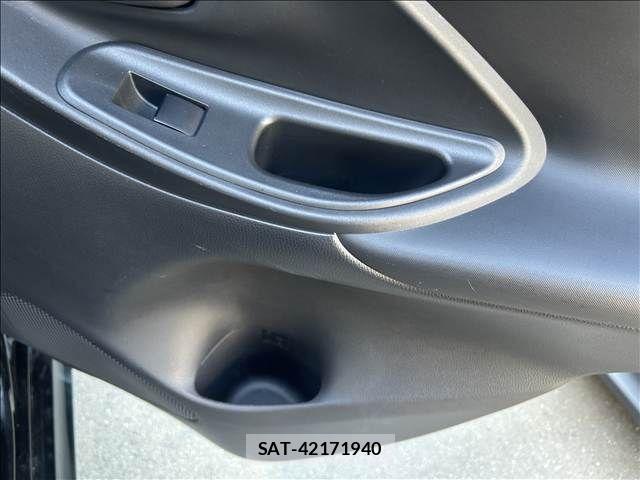 Toyota YARIS 2024-06 8883168-13