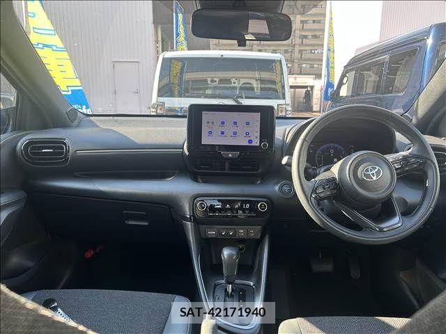 Toyota YARIS 2024-06 8883168-15