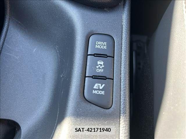 Toyota YARIS 2024-06 8883168-23