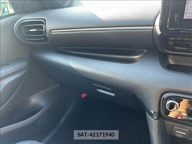 Toyota YARIS 2024-06 8883168-24