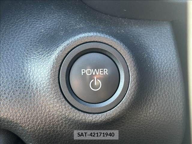 Toyota YARIS 2024-06 8883168-27