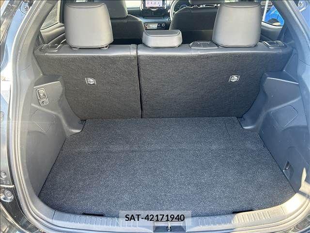 Toyota YARIS 2024-06 8883168-5