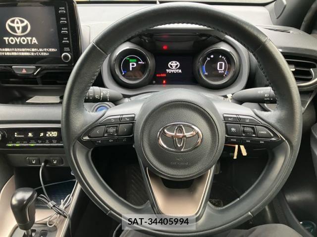 Toyota YARIS 2020-08 8883174-9