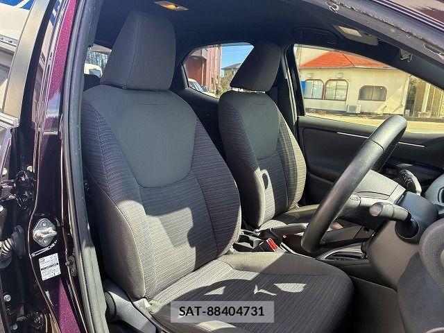 Toyota YARIS 2021-03 8883173-7