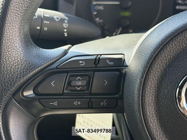Toyota YARIS 2021-08 8884702-13
