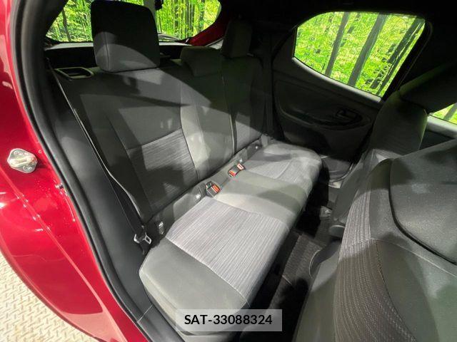 Toyota YARIS 2023-01 8884700-9