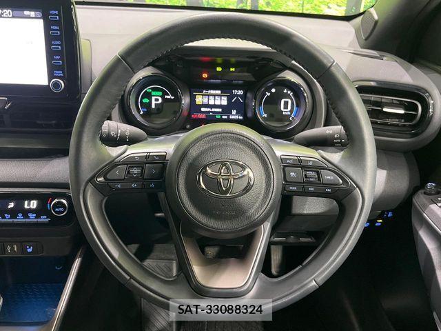 Toyota YARIS 2023-01 8884700-11