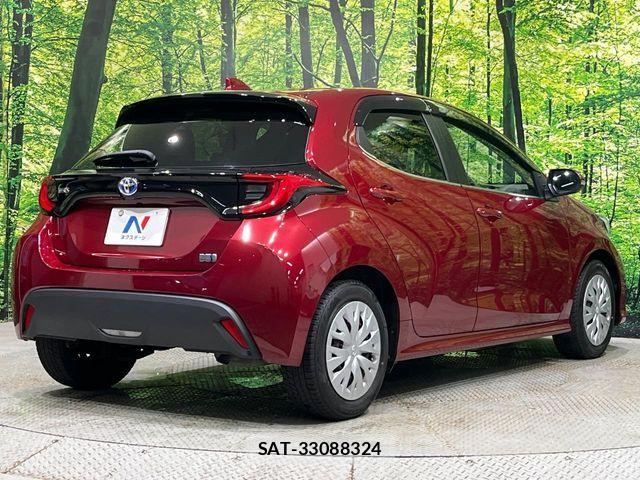 Toyota YARIS 2023-01 8884700-17