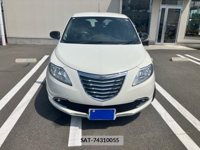Chrysler YPSILON 2014-11 1268854-0