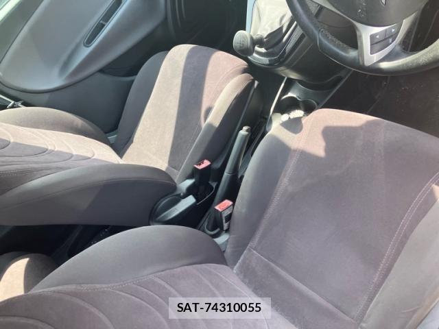 Chrysler YPSILON 2014-11 1268854-9