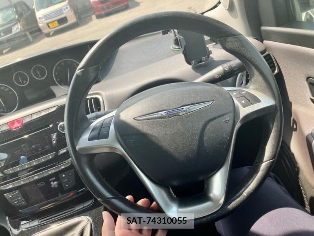 Chrysler YPSILON 2014-11 1268854-13