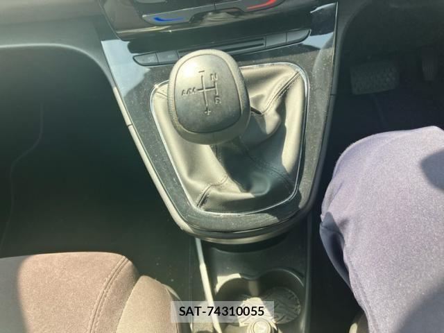 Chrysler YPSILON 2014-11 1268854-16