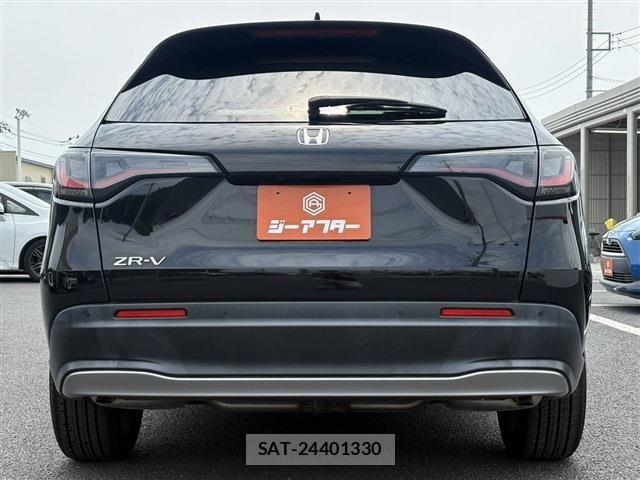 Honda ZR-V 2022-11 7395089-9