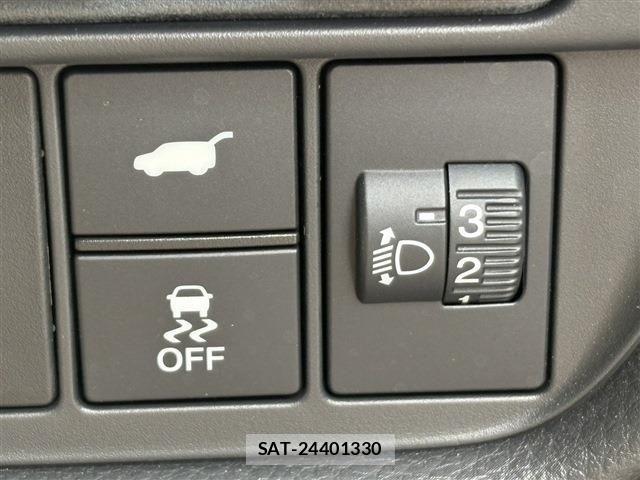 Honda ZR-V 2022-11 7395089-5