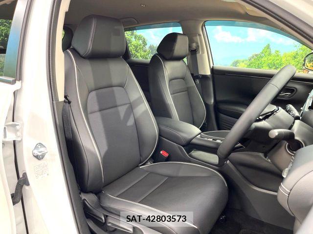 Honda ZR-V 2025-01 8318346-7