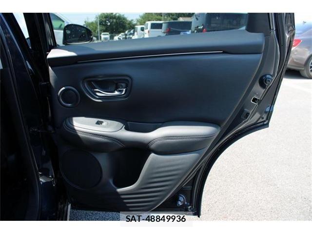 Honda ZR-V 2024-01 8564246-23